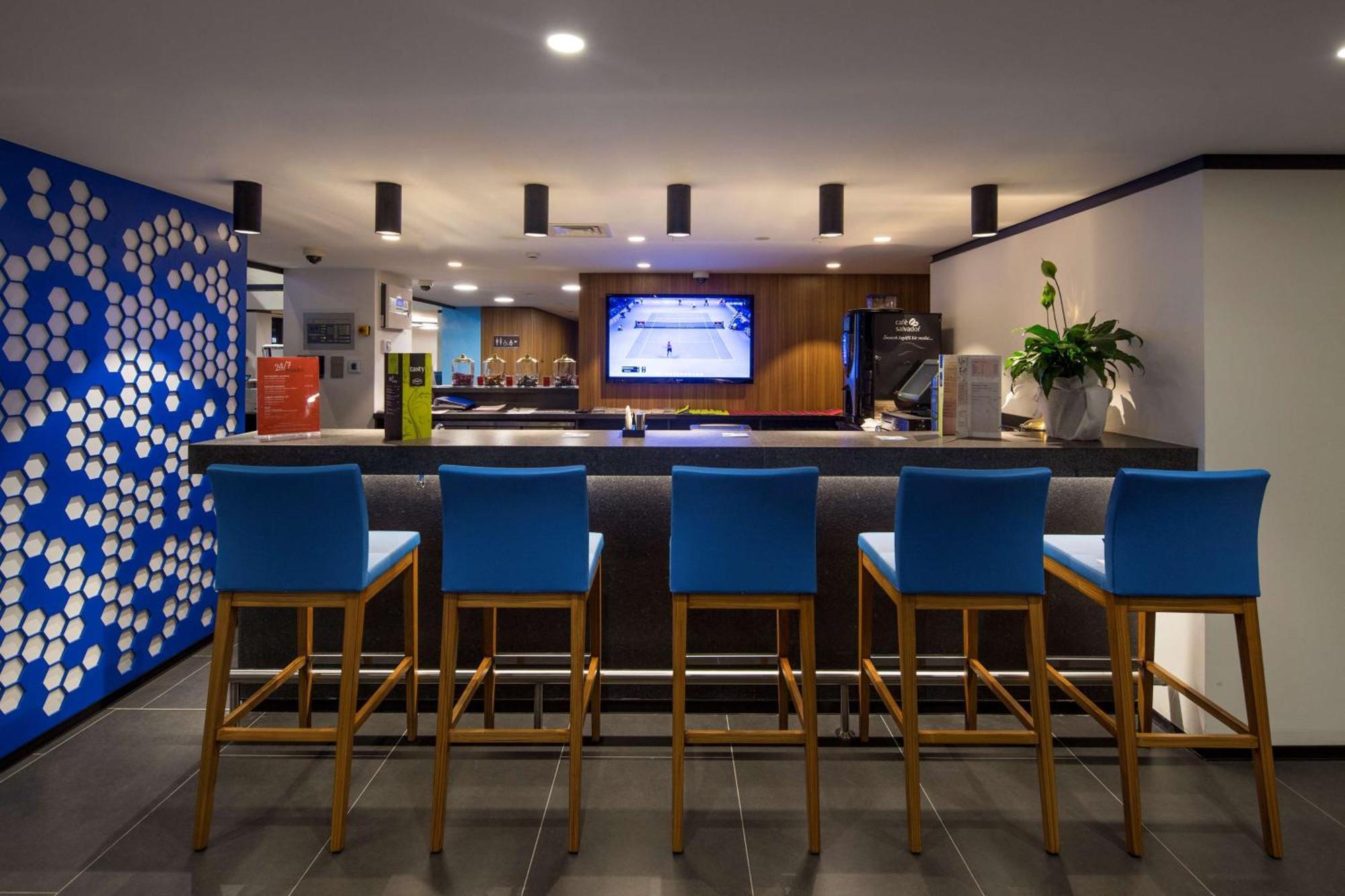 Hampton By Hilton Istanbul Kurtkoy Hotel Exterior photo