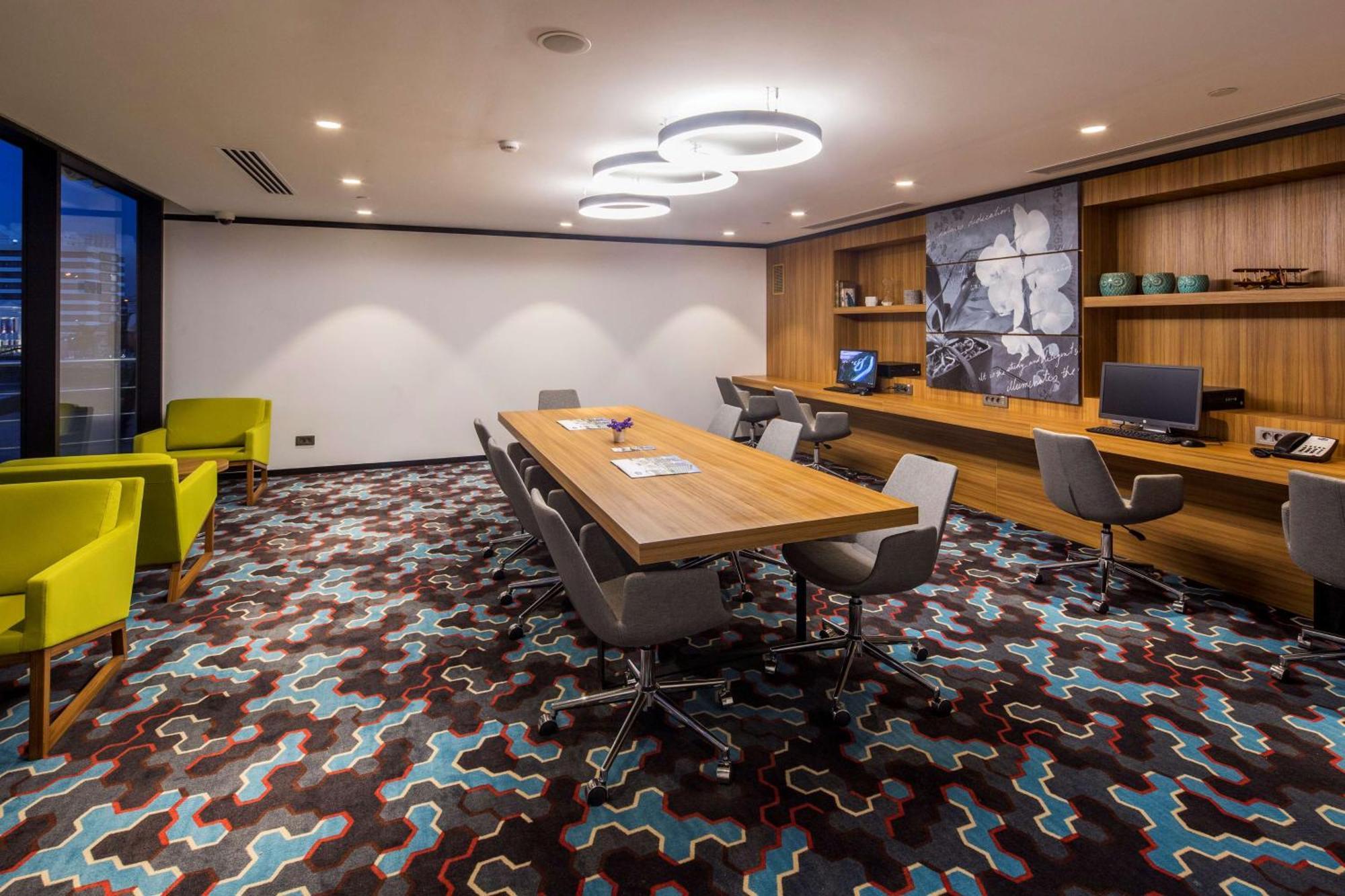 Hampton By Hilton Istanbul Kurtkoy Hotel Exterior photo