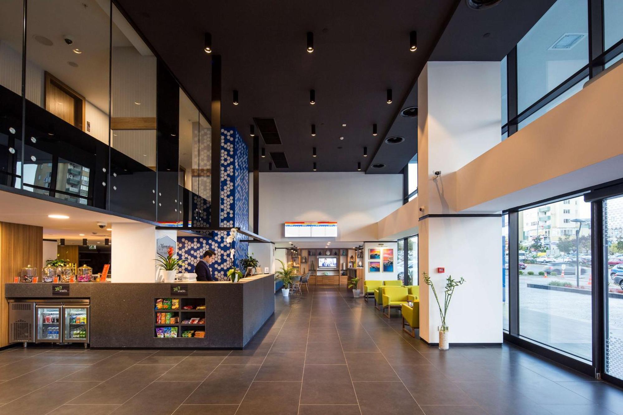 Hampton By Hilton Istanbul Kurtkoy Hotel Exterior photo