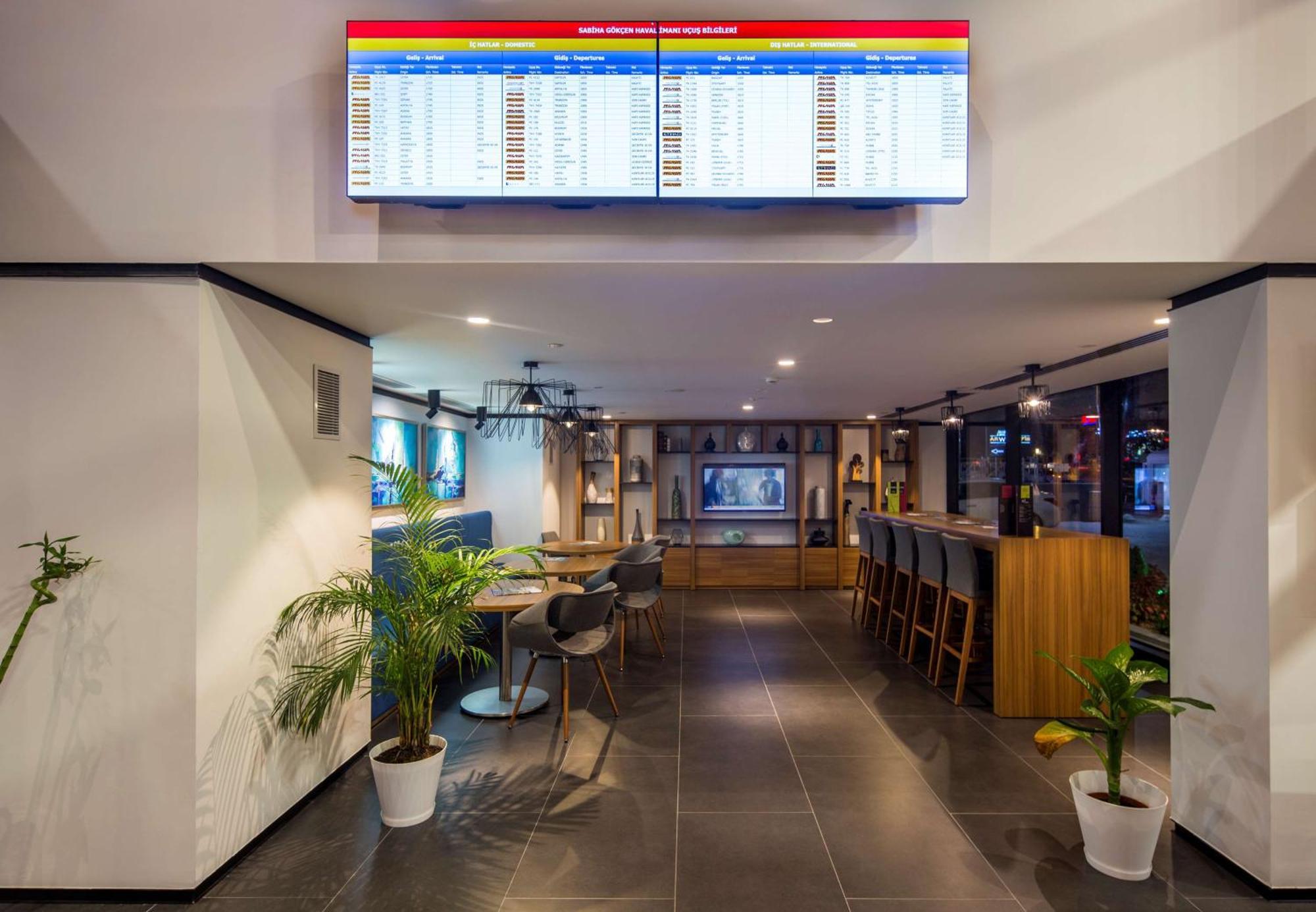 Hampton By Hilton Istanbul Kurtkoy Hotel Exterior photo