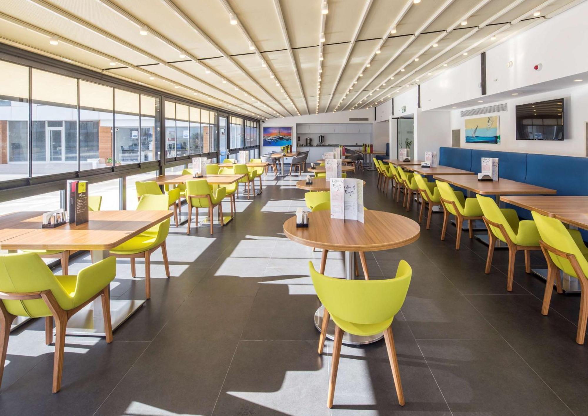 Hampton By Hilton Istanbul Kurtkoy Hotel Exterior photo
