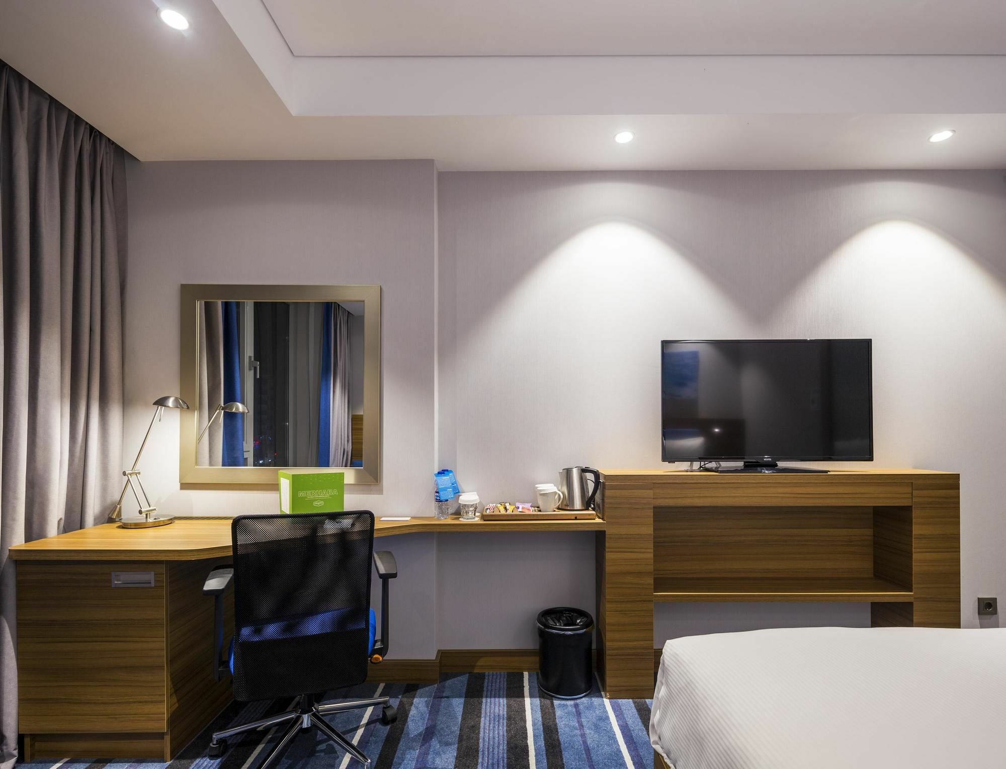 Hampton By Hilton Istanbul Kurtkoy Hotel Exterior photo